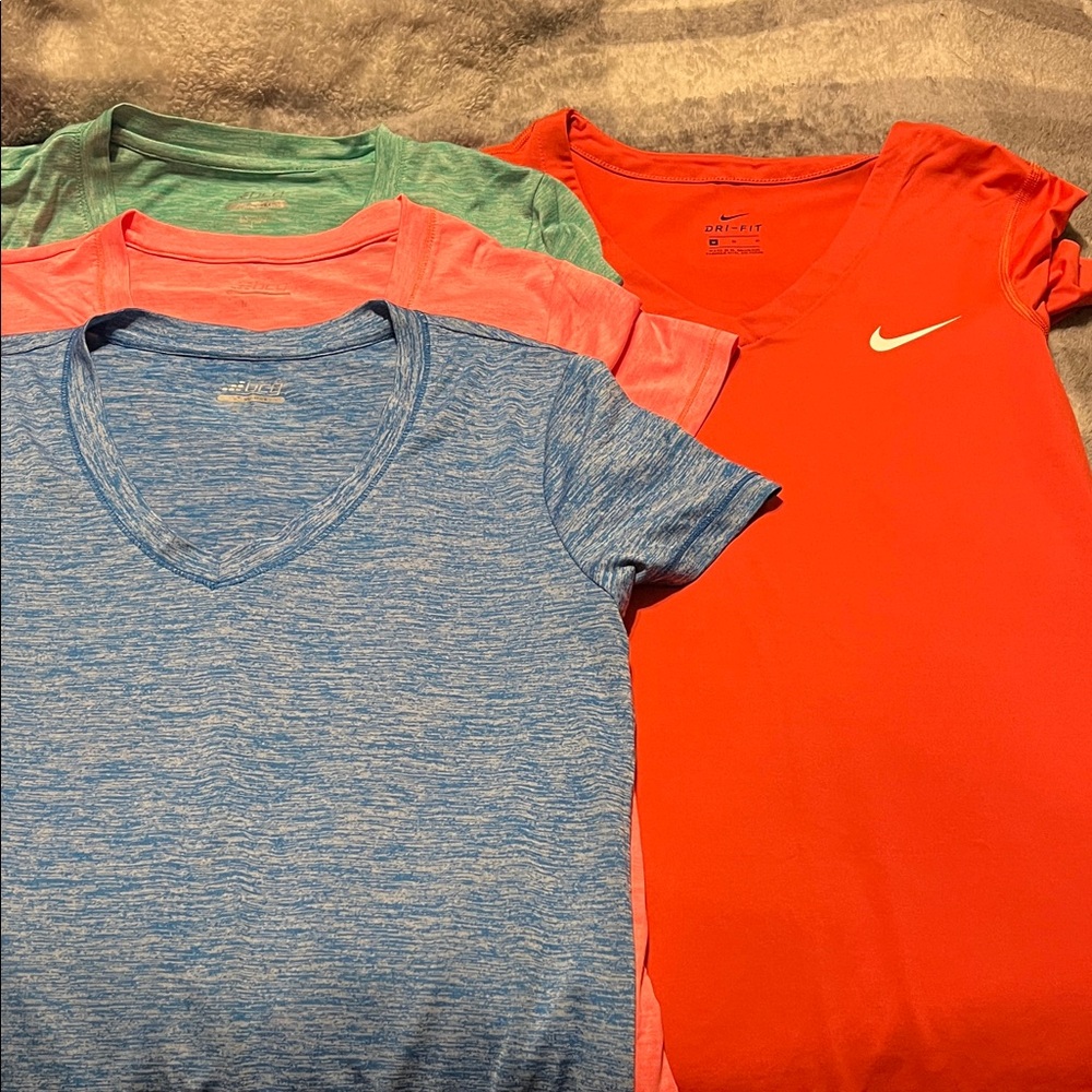 Women’s Workout Tops